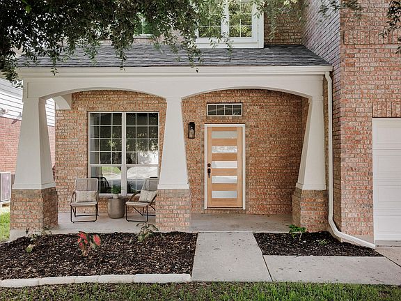 4th image of 3321 Winding Shore Ln