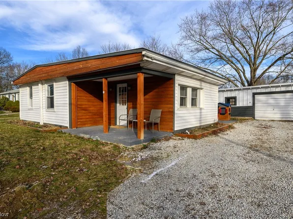 500 Bernower Ave SW, Massillon, OH 44646