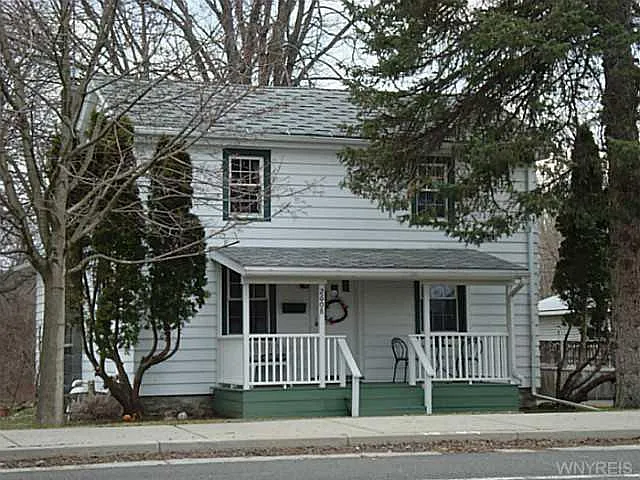 2608 Main St photo 1