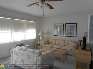 316 Oakridge R #316, Deerfield Beach, FL 33442