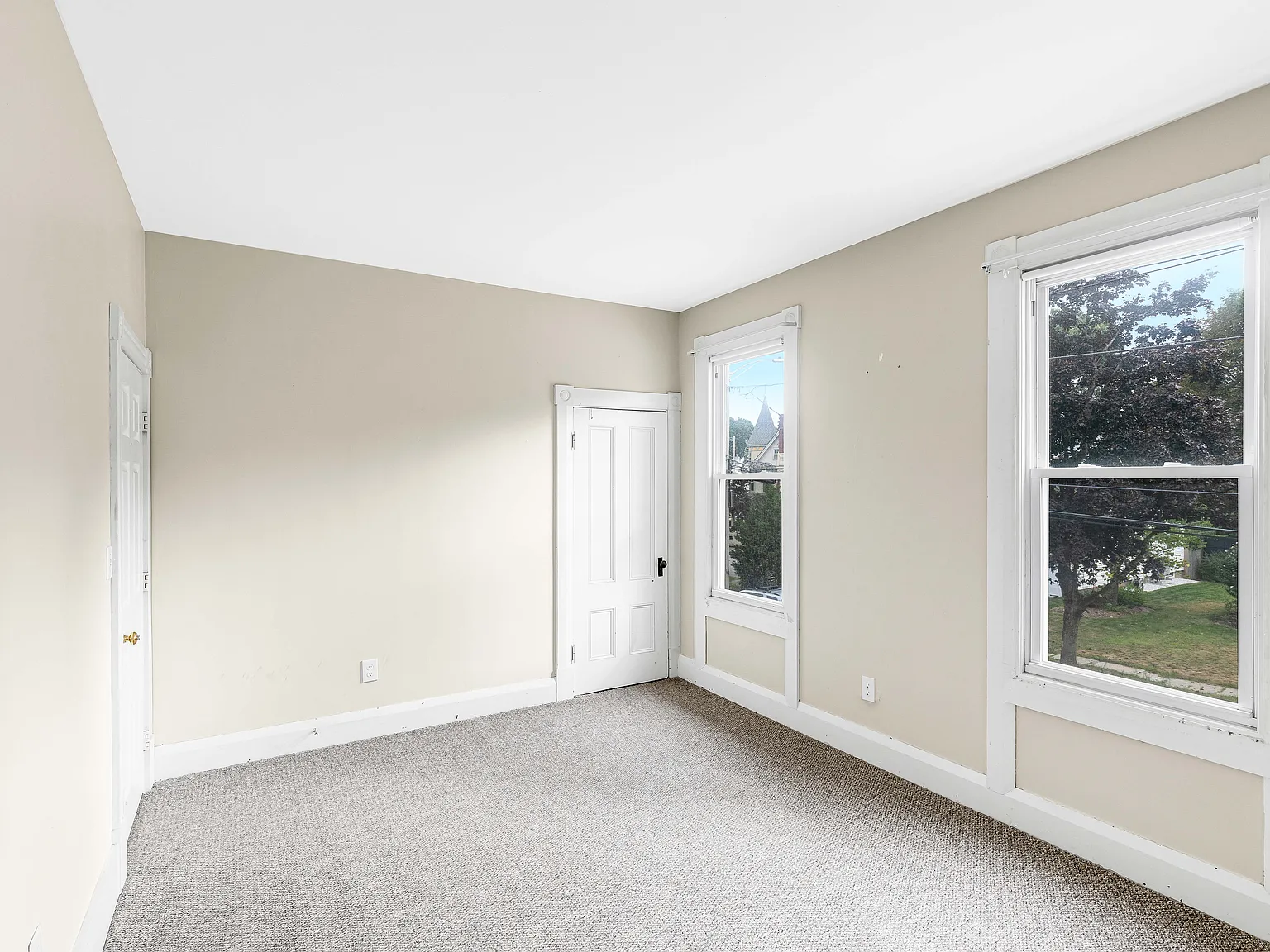 4 bed, 1325 sqft, $3,600 — Photo 3