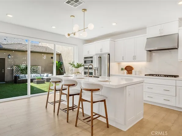 107 Waterleaf, Irvine, CA 92620