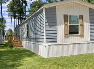 120 Lucy Ln, Raeford, NC 28376