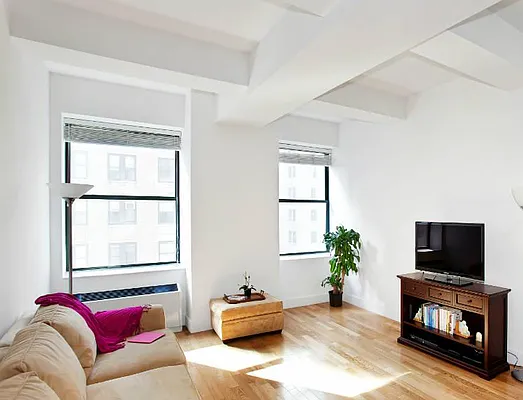 Sold by Verus Real Estate | media 8