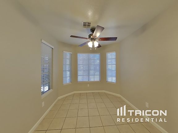 5th image of 5908 Royal Castle Ln