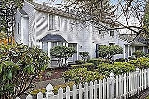 1st image of 10017 NE 129th Pl