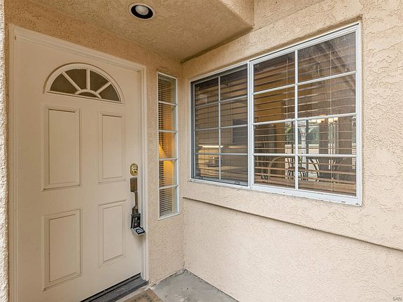 4th image of 12326 Creekview Dr
