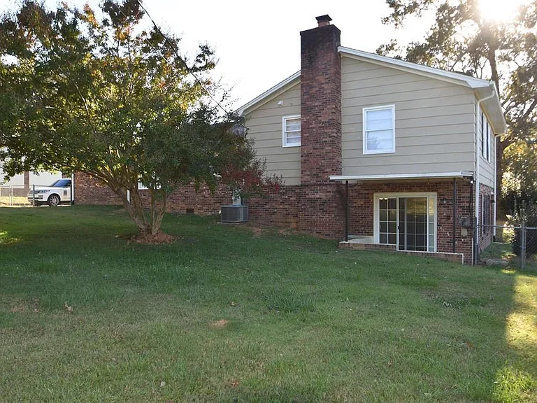 269 Brookfield Rd — Photo 9