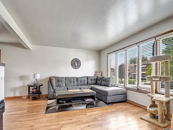 2nd image of 7943 Nordica Ave