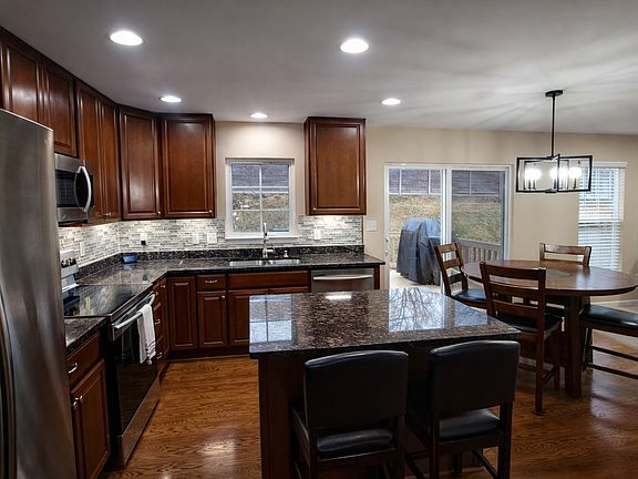 4th image of 6403 Holly Marie Rd