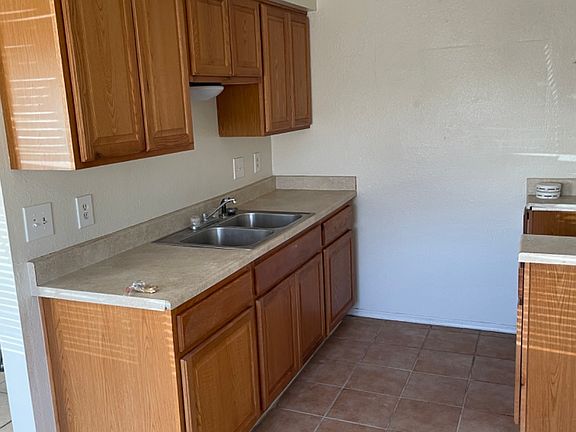 4th image of 3401 Lafayette Dr NE #2