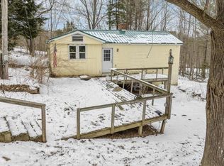 658 Norridgewock Rd, Fairfield, ME 04937