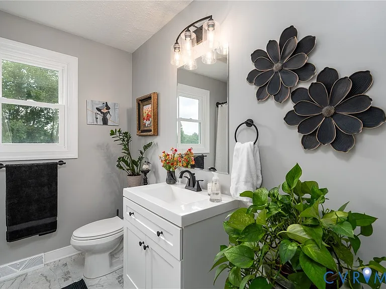 12182 Woodson Farm Ln — Photo 8