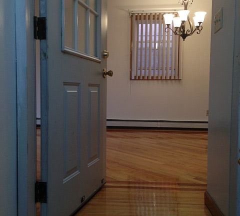 4th image of 11 Bryan Pl