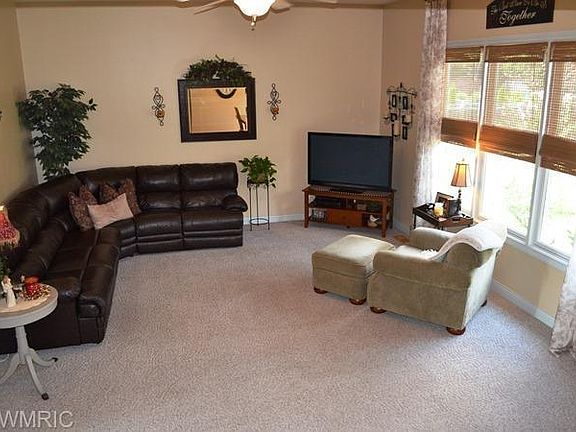 4th image of 27622 Manchester Cir