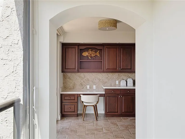 4031 Gulf Shore Blvd N #55 — Photo 16