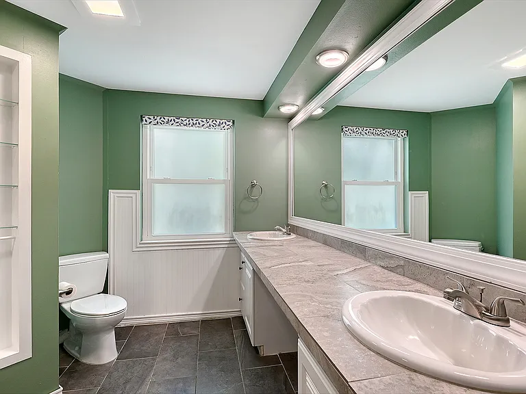 2512 Post Rd — Photo 27