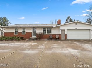 6389 8th Ave SW, Grandville, MI 49418