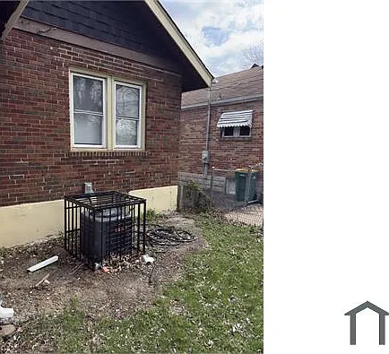 7904 Page Ave — Photo 15