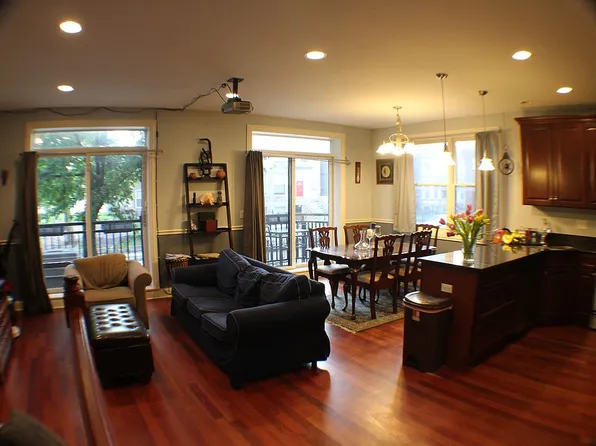 6365 S Ingleside Ave APT 2, Chicago, IL 60637