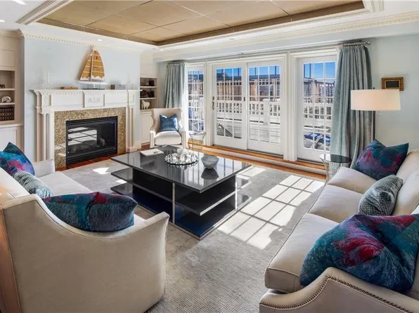 26 Brown And Howard Wharf #204, Newport, RI 02840