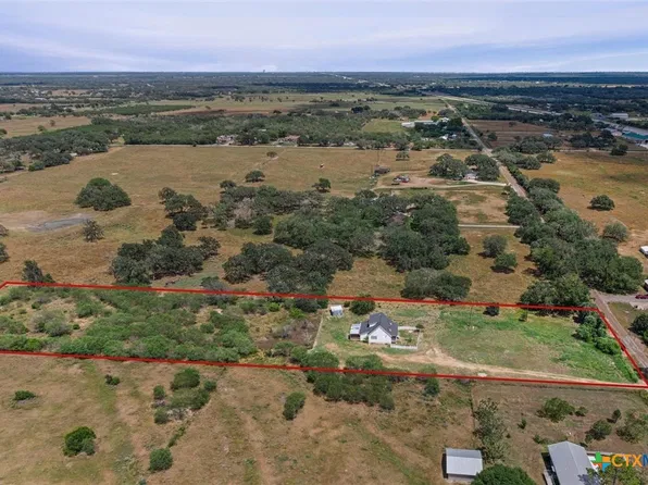 1214 Oak St, Goliad, TX 77963