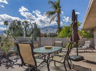 1952 E Chia Rd, Palm Springs, CA 92262