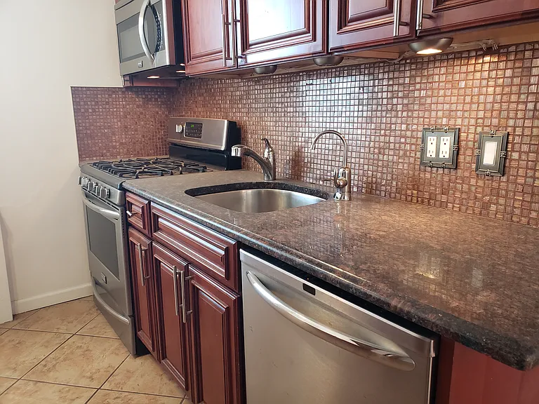 100-25 Queens Blvd #5-N — Photo 5