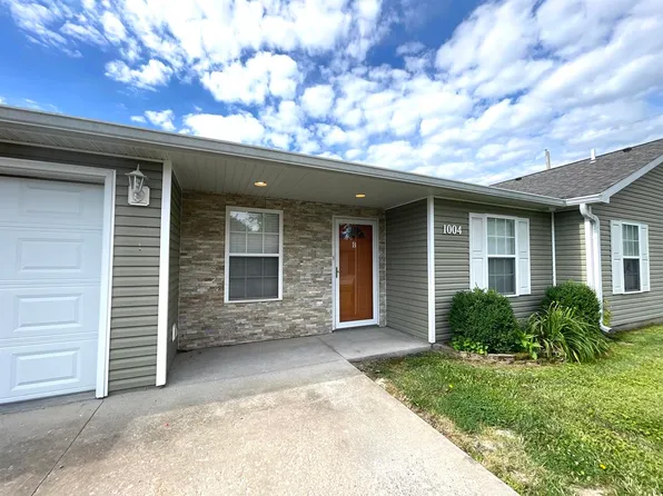 1004 N Radcliffe St APT B, Marion, IL 62959