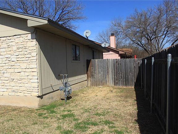 3rd image of 12809 Hymeadow Dr