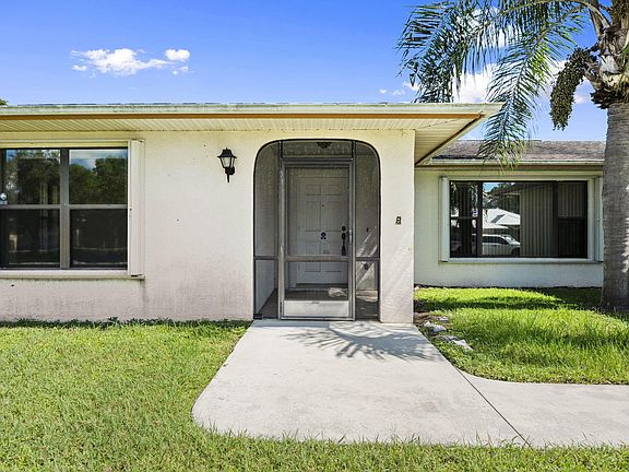 4th image of 5208 NW Edgarton Terrace
