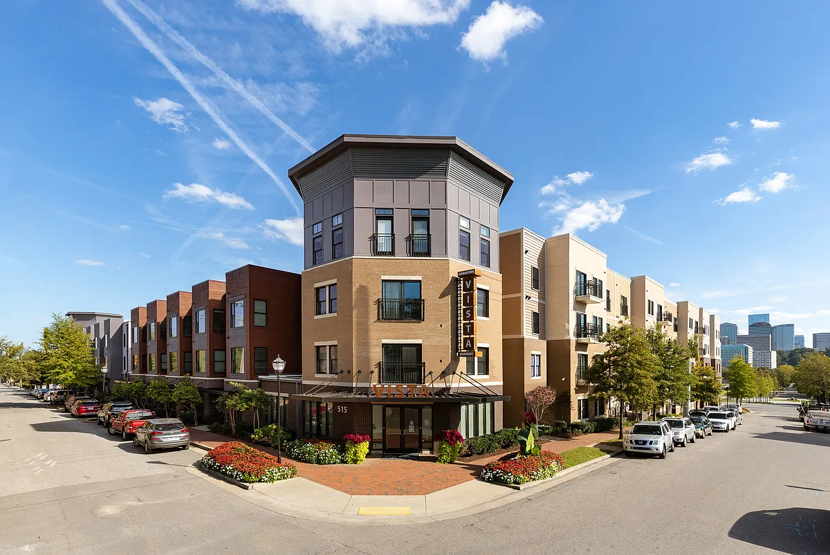 Building Photo - Vista Germantown