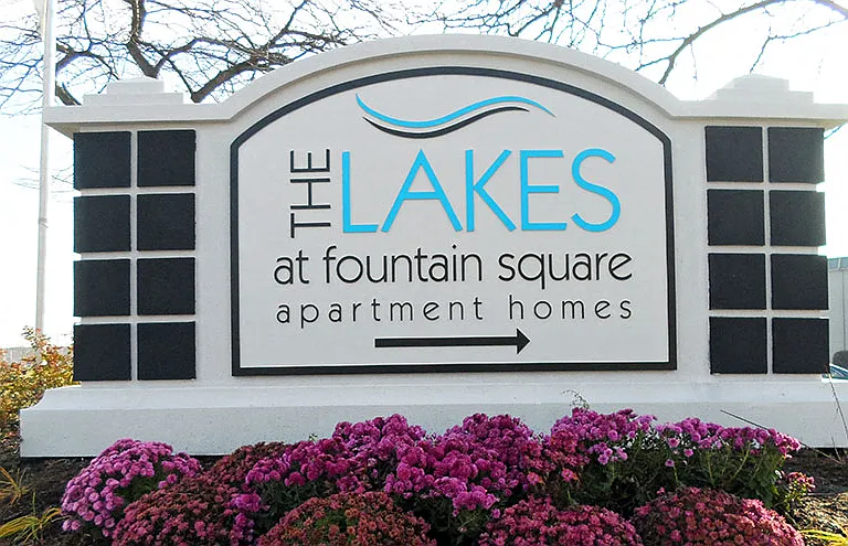 The Lakes at Fountain Square Apartment Homes — Photo 23