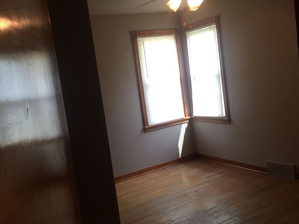 2nd image of 3010 Orleans Ave