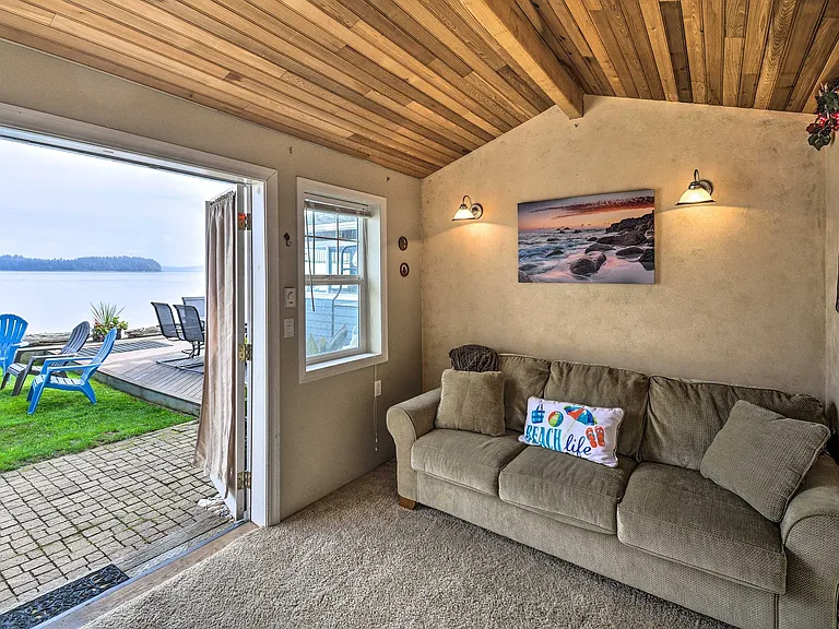 9946 Johnson Point Rd NE — Photo 11