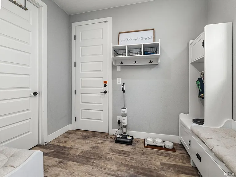 25537 E Alder Dr — Photo 45