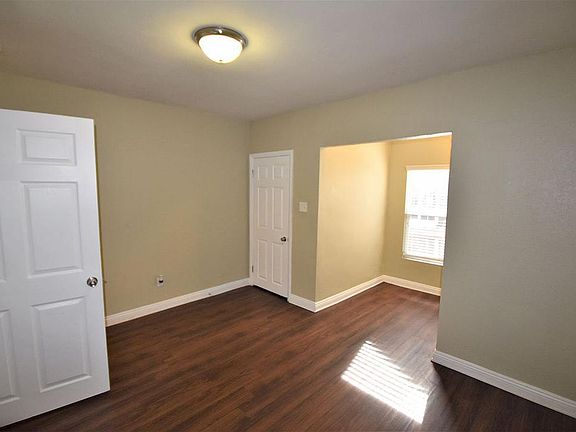 4th image of 6026 Alviso Ave