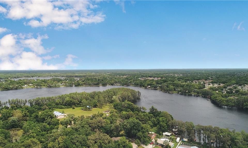 2nd image of 3962 Cove Lake Pl