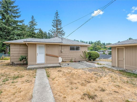4th image of 7024 S Wapato St