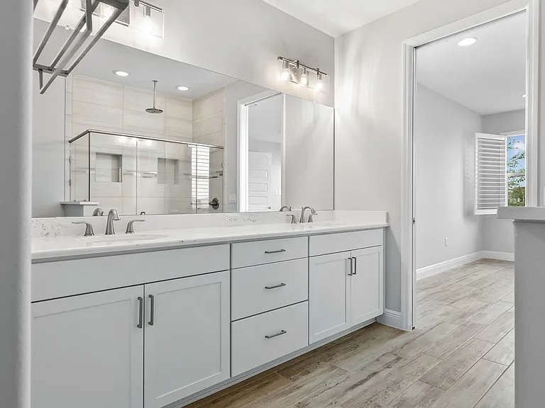 8134 Loren Cove Dr — Photo 16