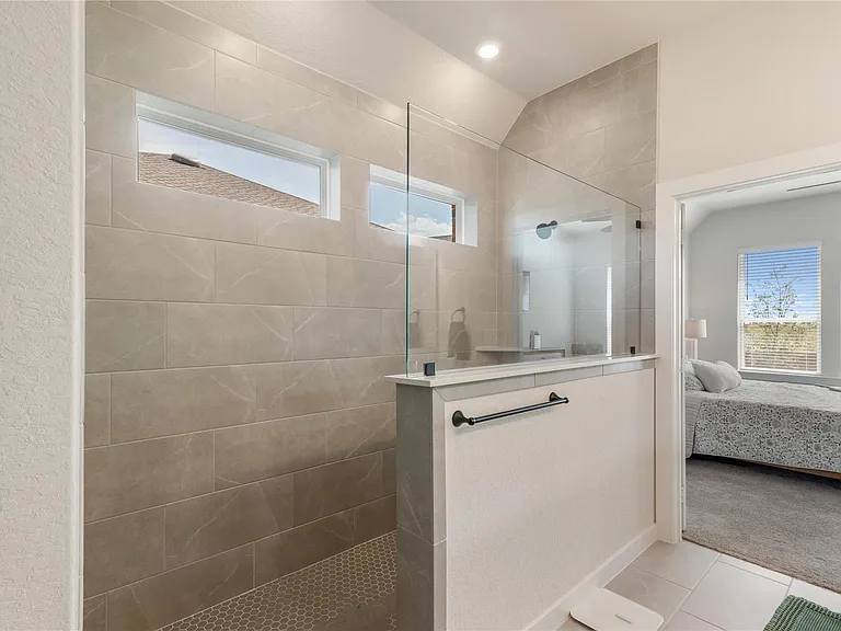 128 Radnor Rd — Photo 22