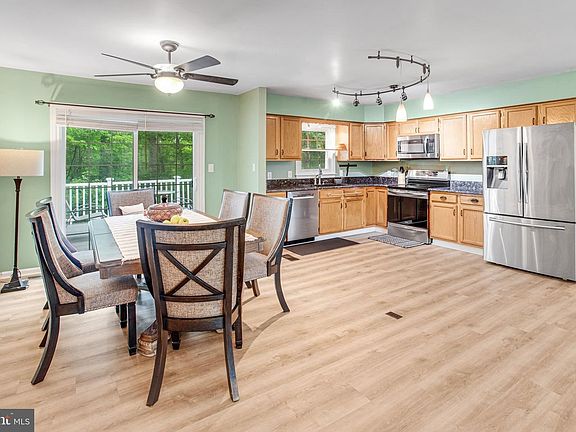 5th image of 11 Pinecrest Ct