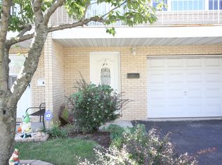 10 Ingraffia Dr, Elmwood Park, NJ 07407