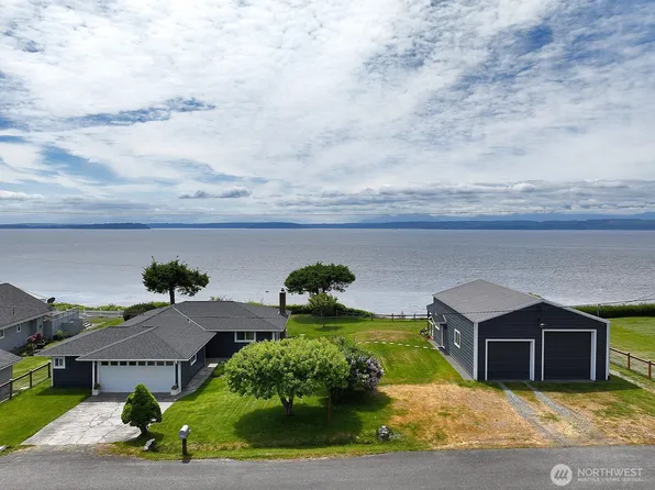 486 Vists Road, Freeland, WA 98249