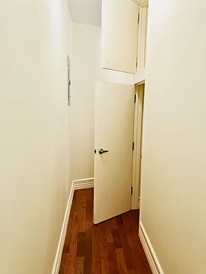 Rented by Dynamik Realty | media 12