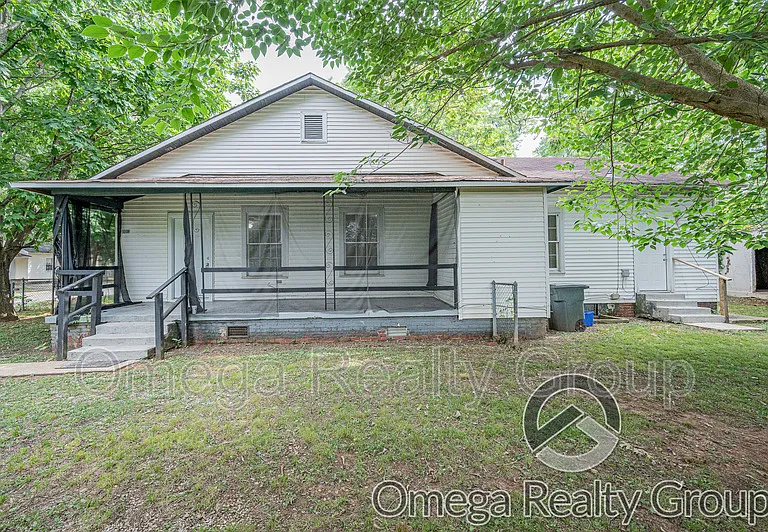 3208 Clopton St SW — Photo 2