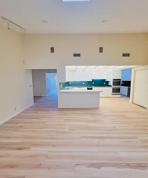 2441 Dresden Pl — Photo 34
