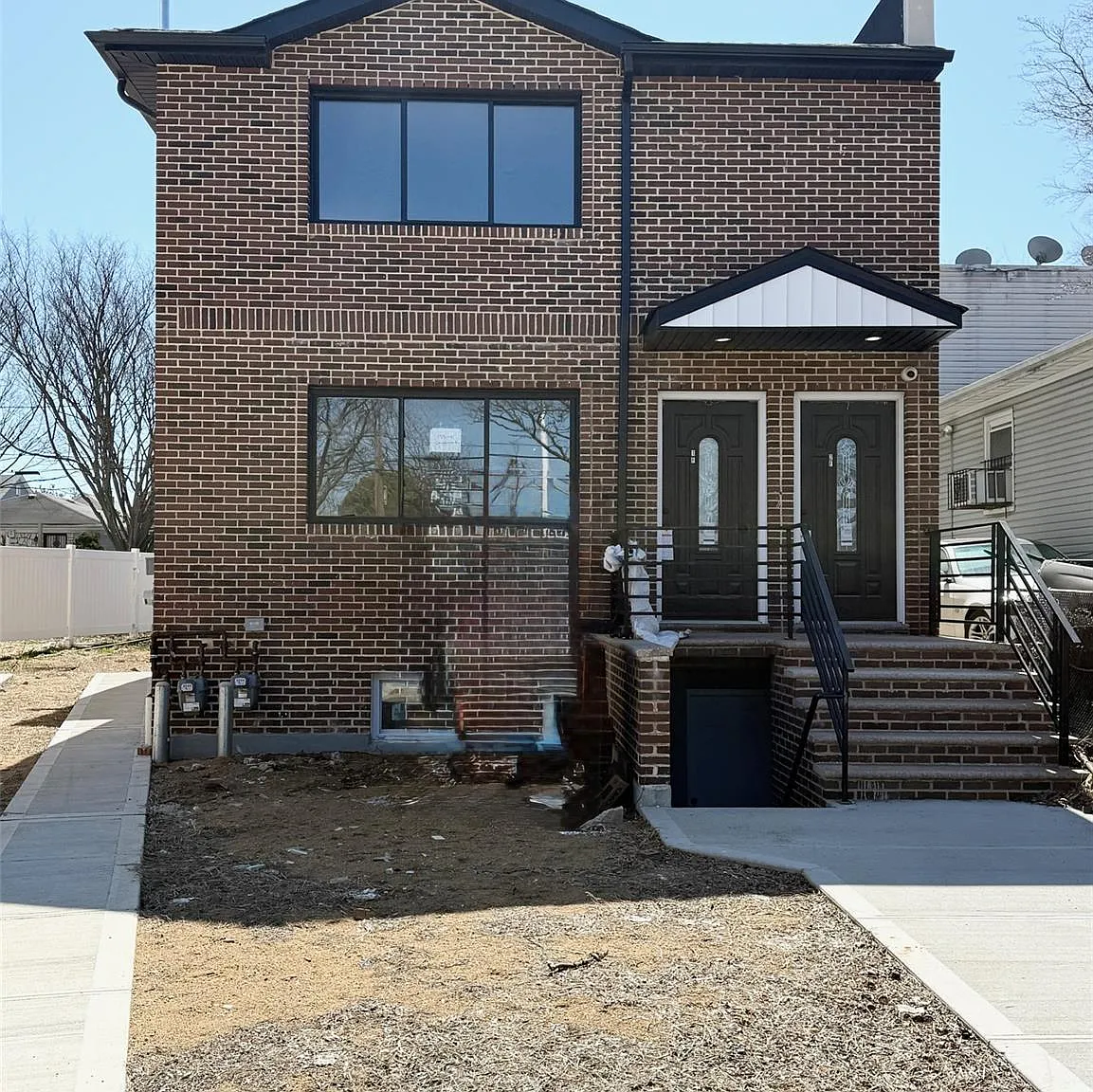 3 bed, 2.0 bath, 1258 sqft, $3,250 — Photo 1