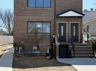 13918 Lakewood Ave #2F, Jamaica, NY 11435