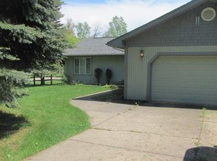 4721 Bradford Dr, Houghton Lake, MI 48629